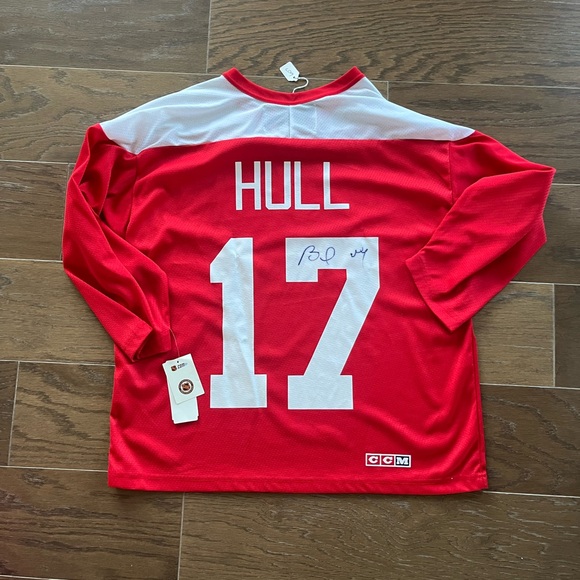 Brett Hull Autographed Red Wings Jersey - Picture 3 of 6